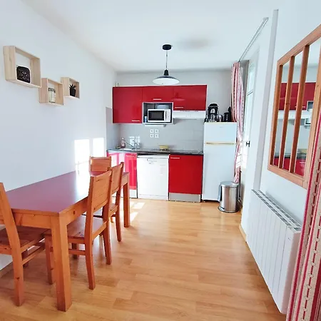 Apartment Le Coudon, T2, Centre Luchon, Wifi, Casier A Skis, Ascenseur, 5 Personnes *